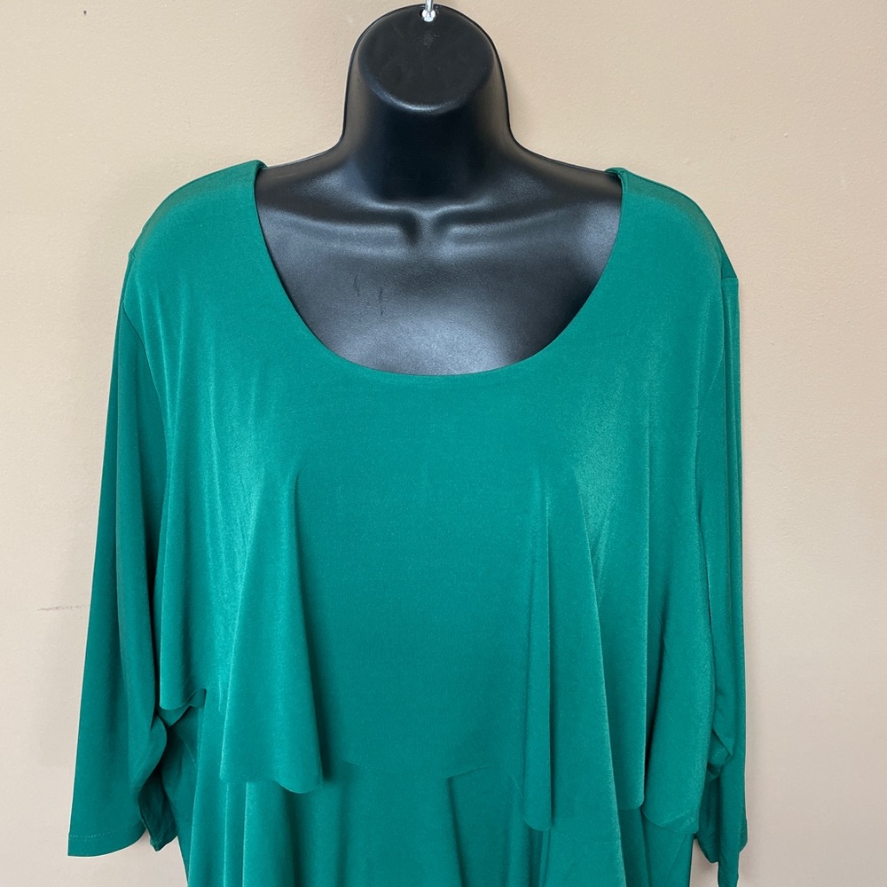 Susan Graver Liquid Knit Tiered Blouse Top 2X Green Stretch Holiday 3/4 Sleeves - Picture 2 of 9